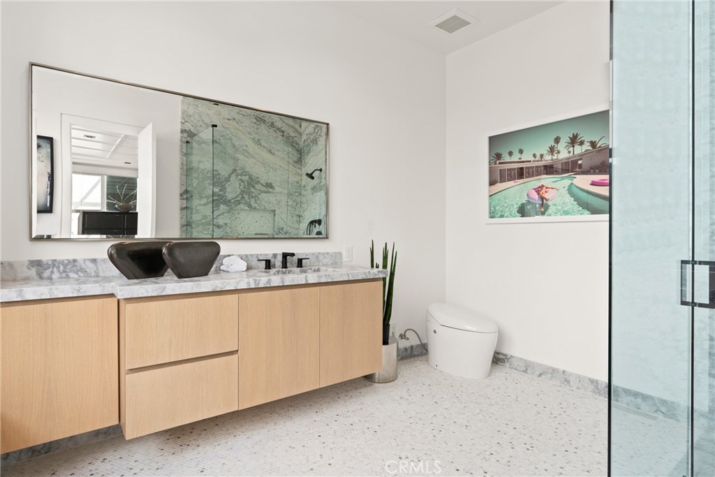 MLS #OC25255989 image #15