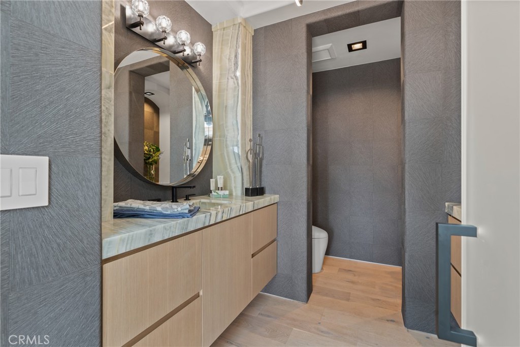 MLS #OC25255989 image #35