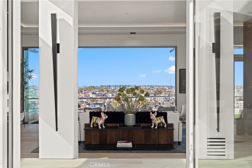 MLS #OC25255989 image #40