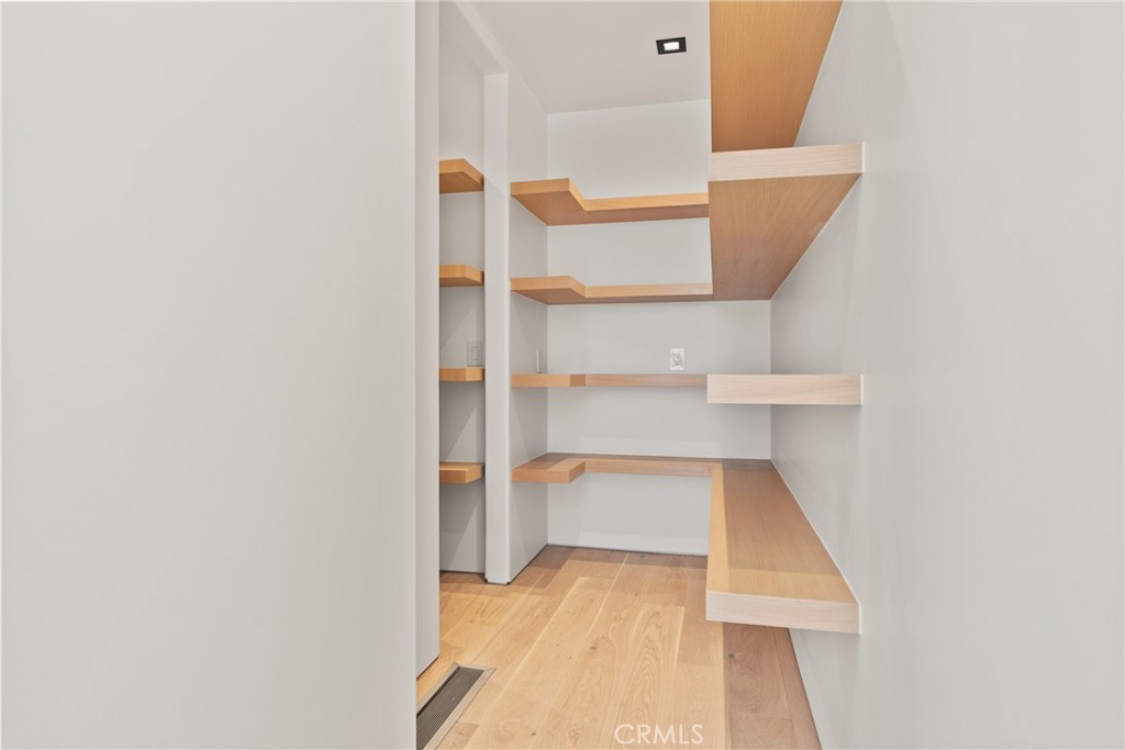 MLS #OC25255989 image #51