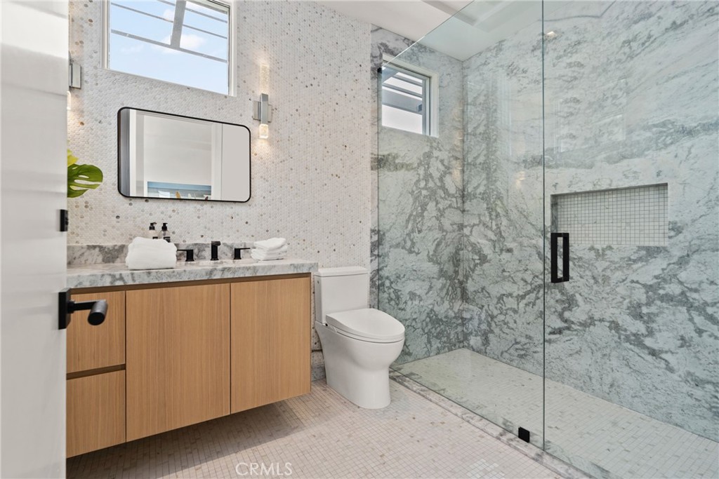 MLS #OC25255989 image #54