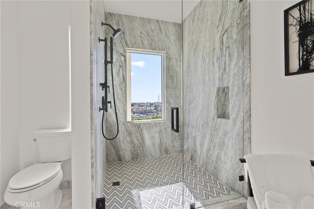 MLS #OC25255989 image #60