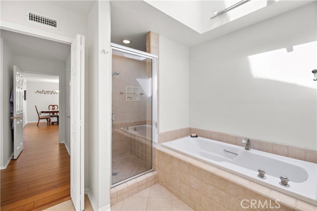 MLS #OC25256020 image #21