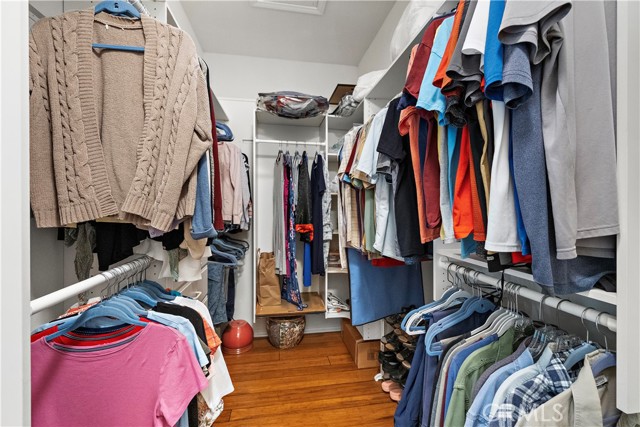 MLS #OC25256020 image #23