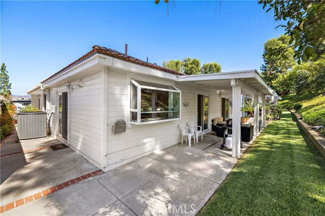 MLS #OC25256020 image #28