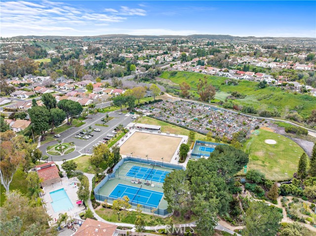 MLS #OC25256020 image #54