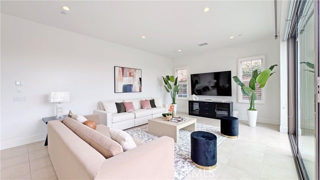 MLS #OC25256028 image #15