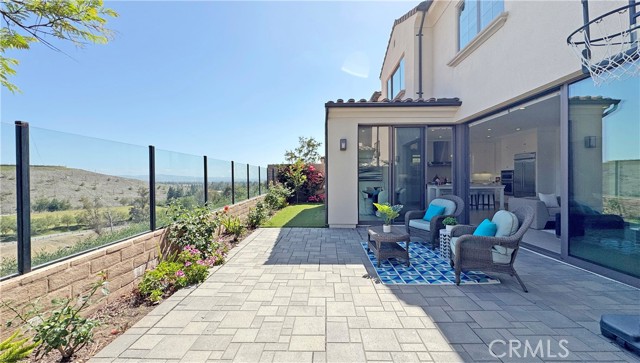 MLS #OC25256028 image #24