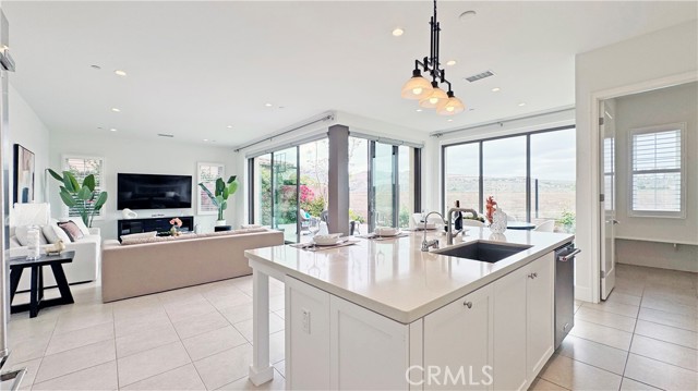 MLS #OC25256028 image #3