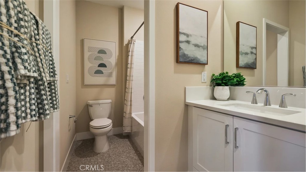 MLS #OC25256087 image #17