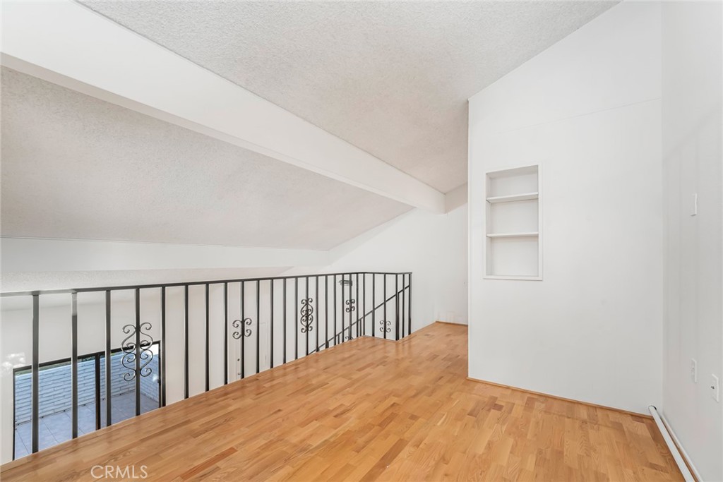 MLS #OC25256138 image #18