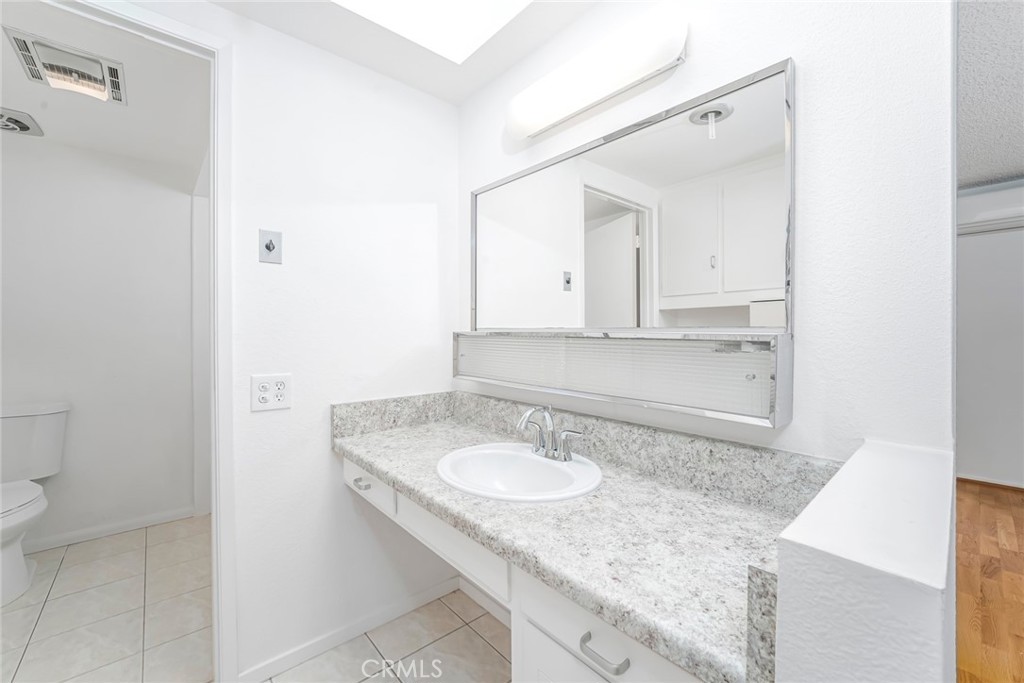 MLS #OC25256138 image #22