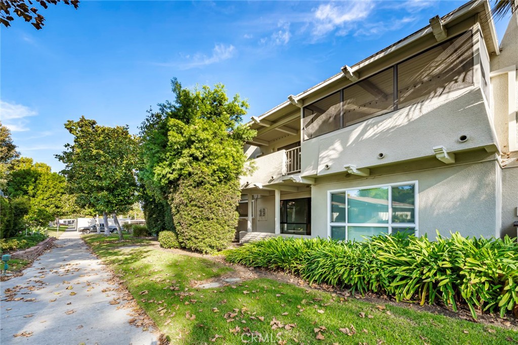 MLS #OC25256138 image #25