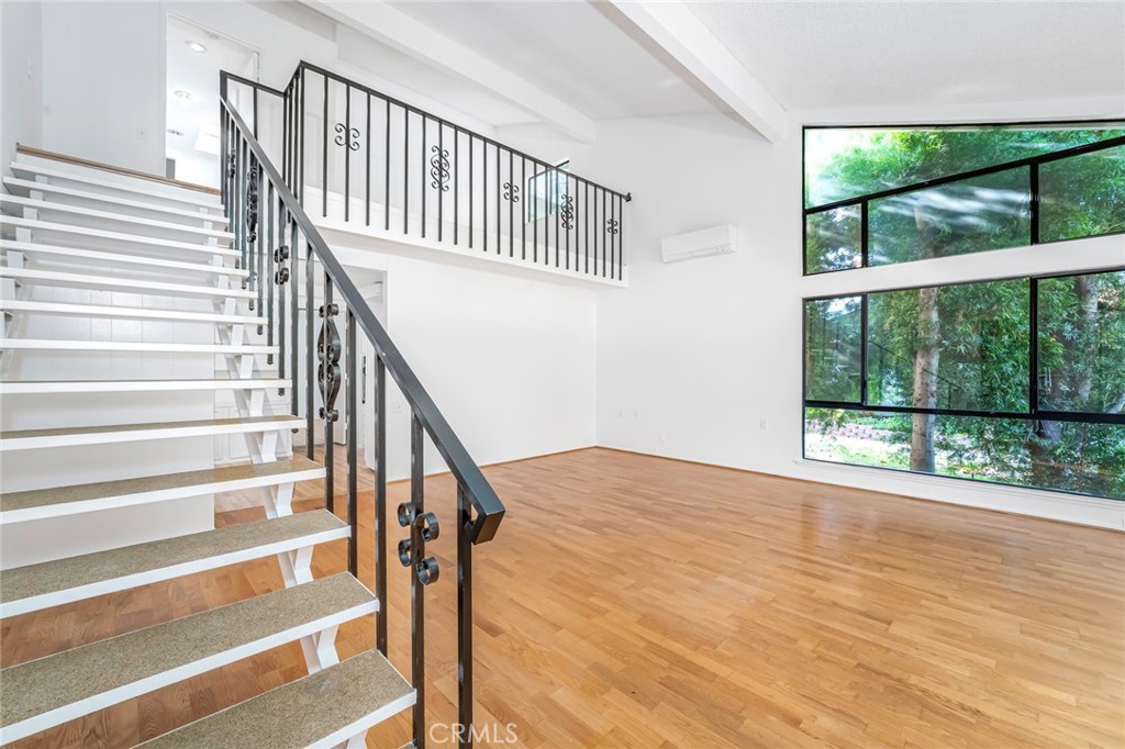 MLS #OC25256138 image #5