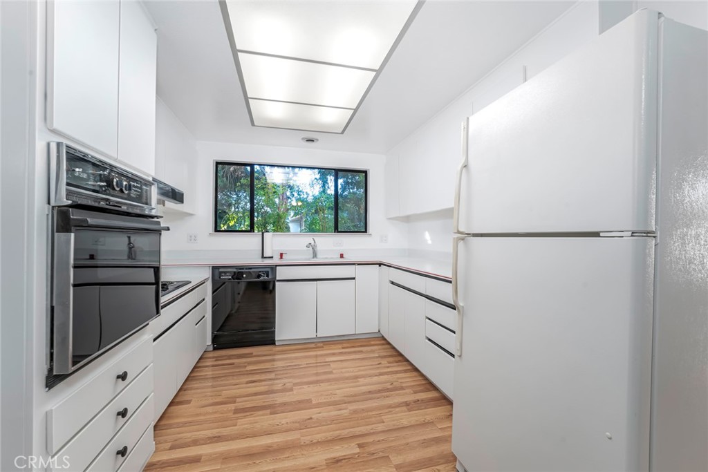 MLS #OC25256138 image #8