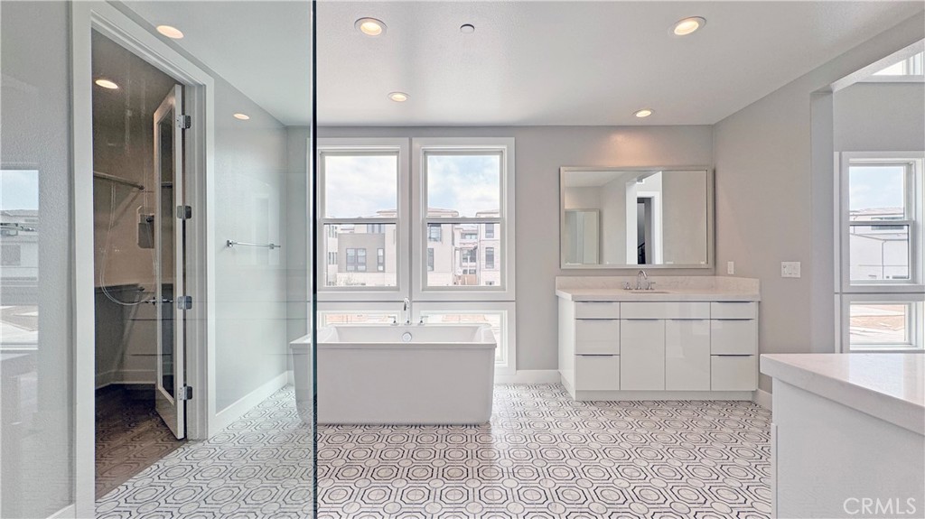 MLS #OC25256149 image #15