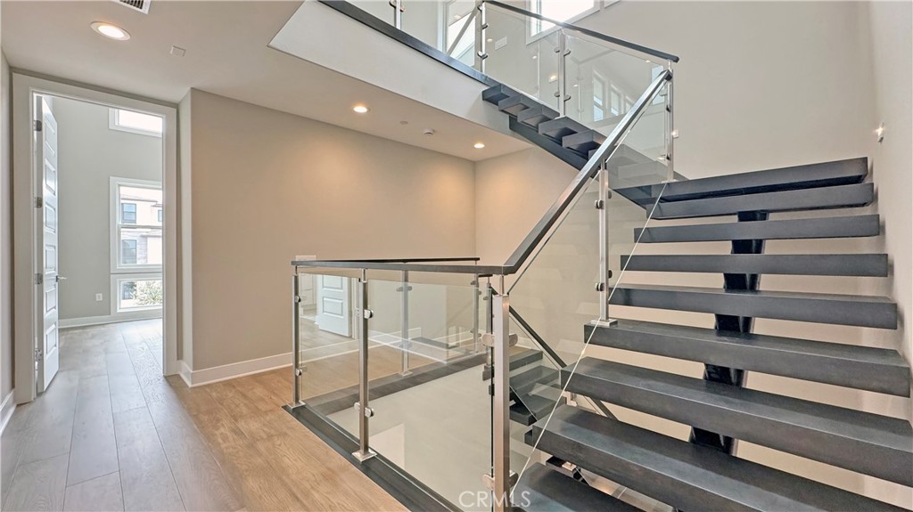 MLS #OC25256149 image #17