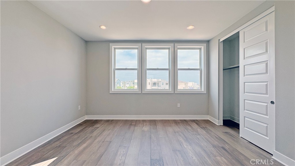 MLS #OC25256149 image #23