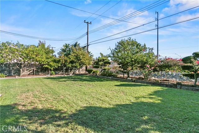 MLS #OC25256182 image #17