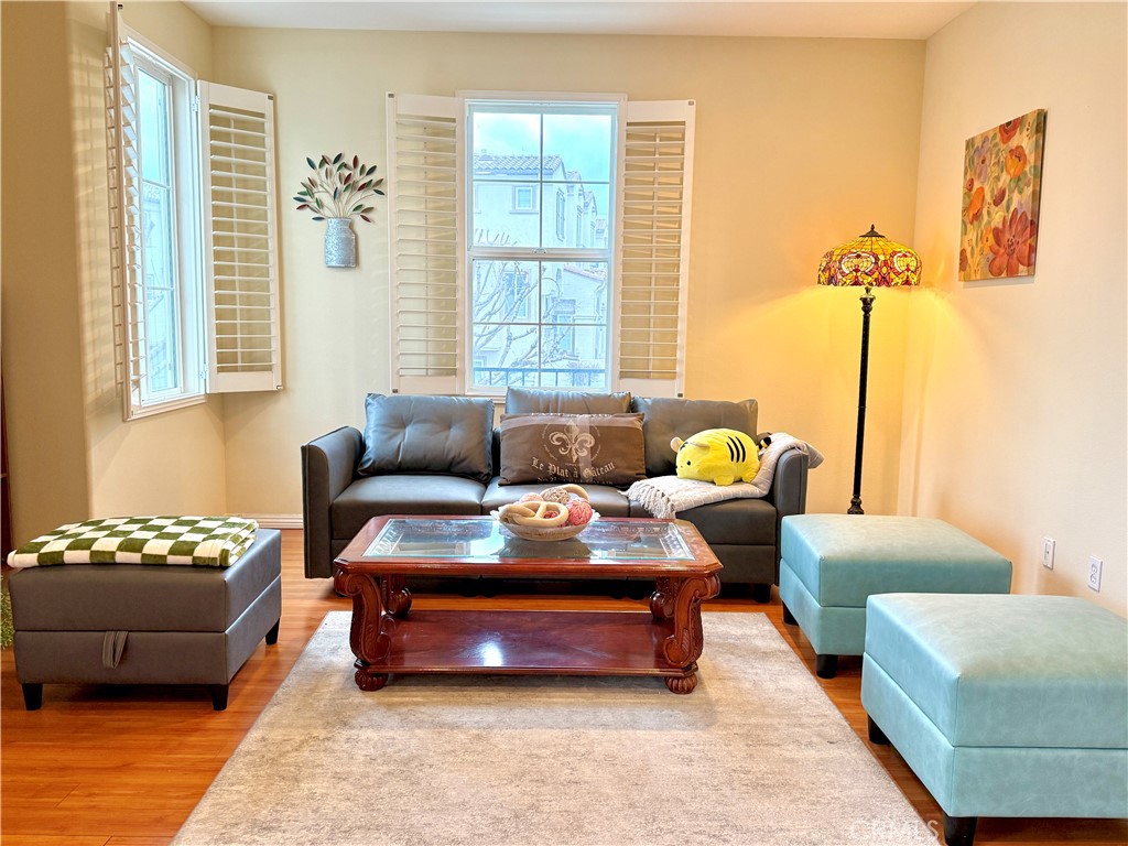 MLS #OC25256183 image #24