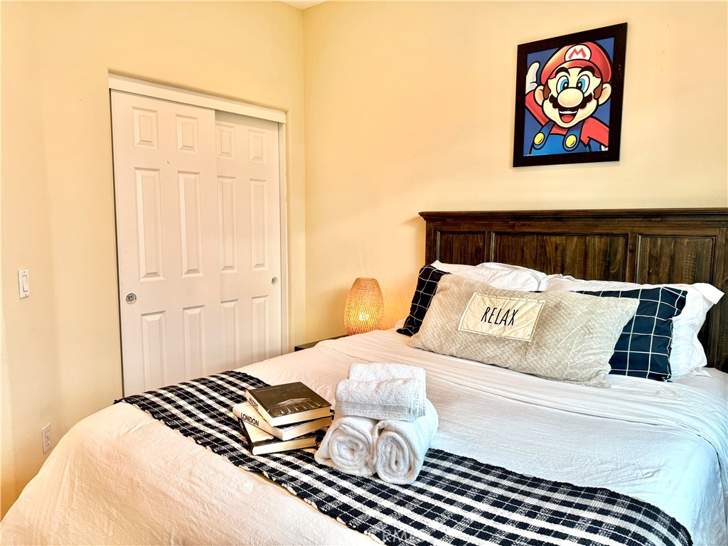 MLS #OC25256183 image #40