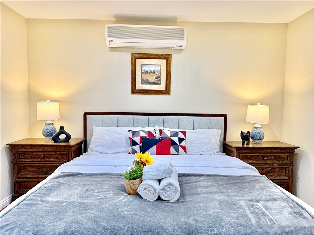 MLS #OC25256183 image #5