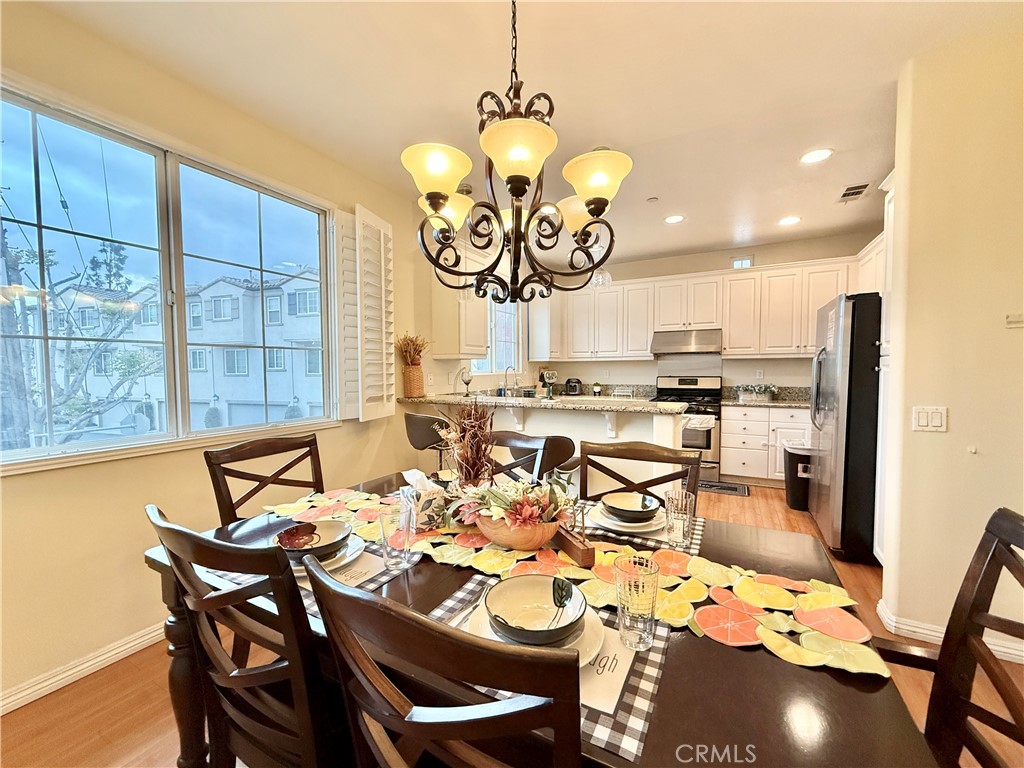 MLS #OC25256183 image #8