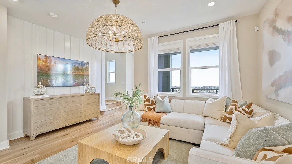 MLS #OC25256220 image #4