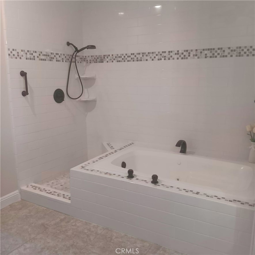 MLS #OC25256253 image #13