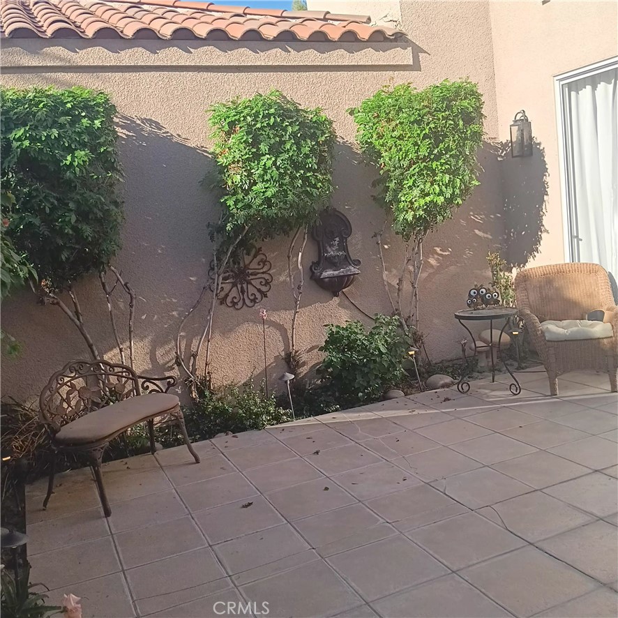 MLS #OC25256253 image #2