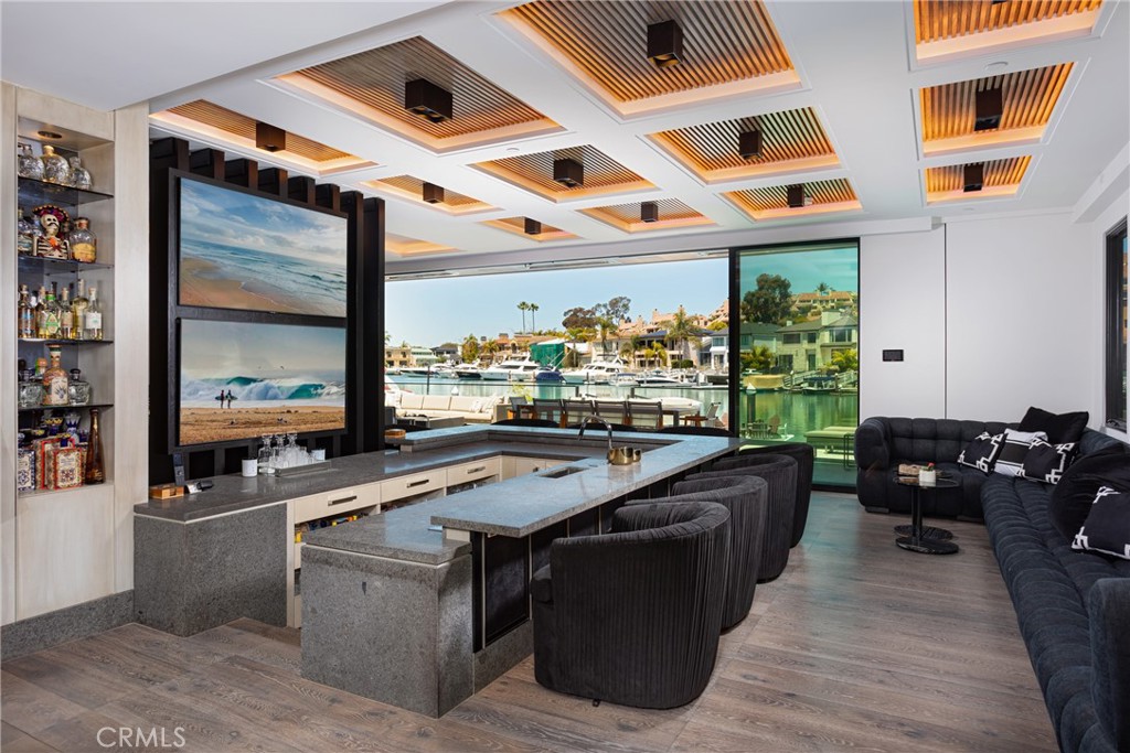 MLS #OC25256286 image #10