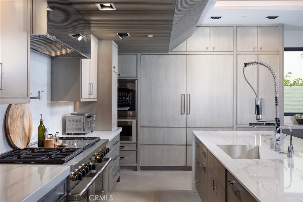 MLS #OC25256286 image #6