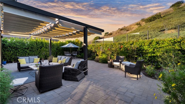 MLS #OC25256306 image #3