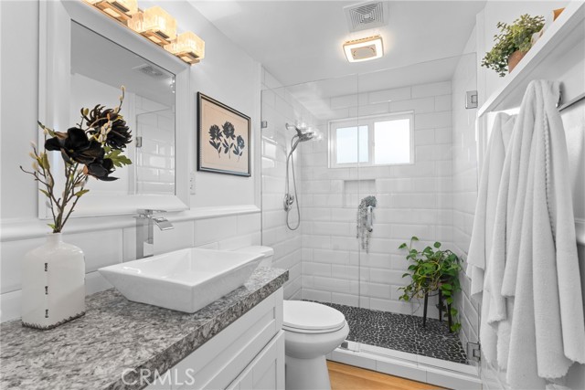 MLS #OC25256309 image #17