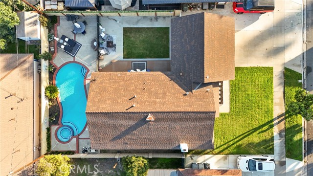 MLS #OC25256309 image #30