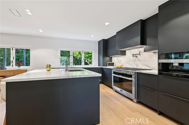 MLS #OC25256312 image #19