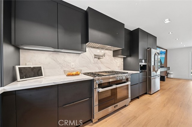 MLS #OC25256312 image #22