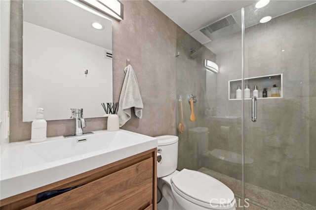 MLS #OC25256312 image #28