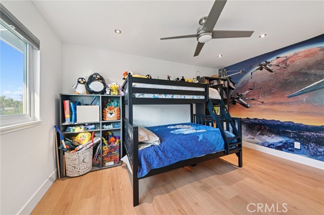 MLS #OC25256312 image #30