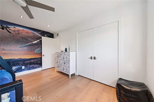 MLS #OC25256312 image #31