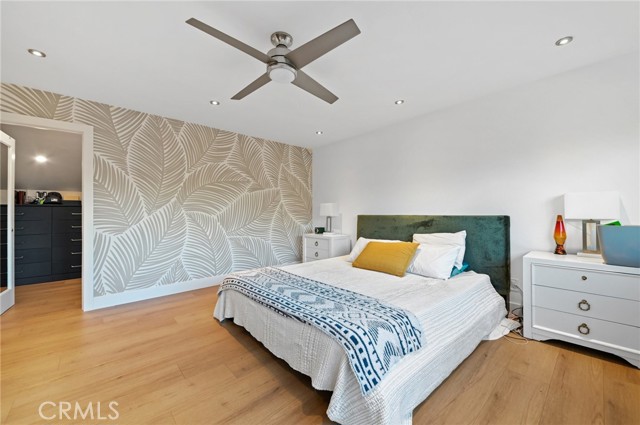 MLS #OC25256312 image #36