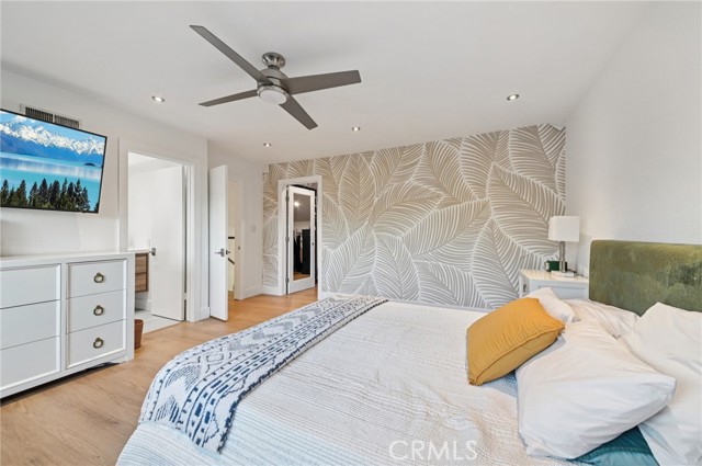 MLS #OC25256312 image #37