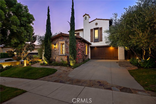 MLS #OC25256336 image #0