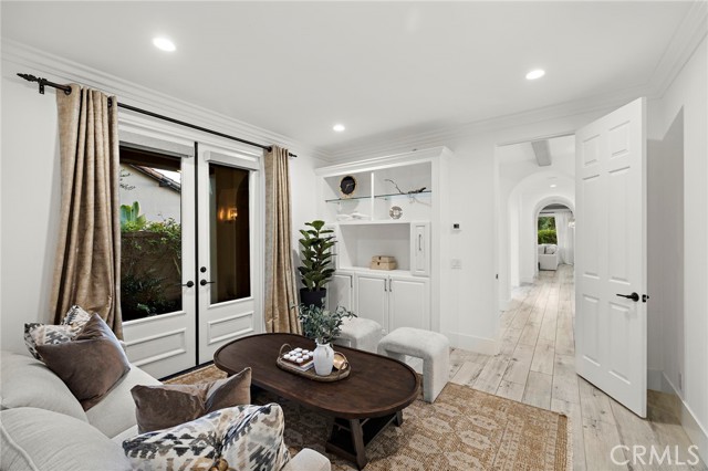 MLS #OC25256336 image #13