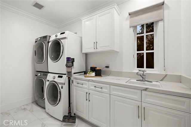 MLS #OC25256336 image #43