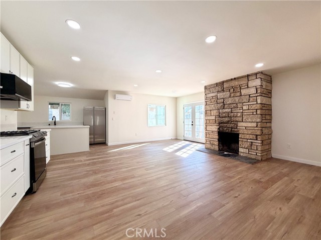 MLS #OC25256350 image #0