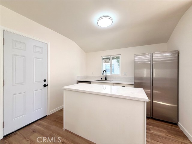 MLS #OC25256350 image #3