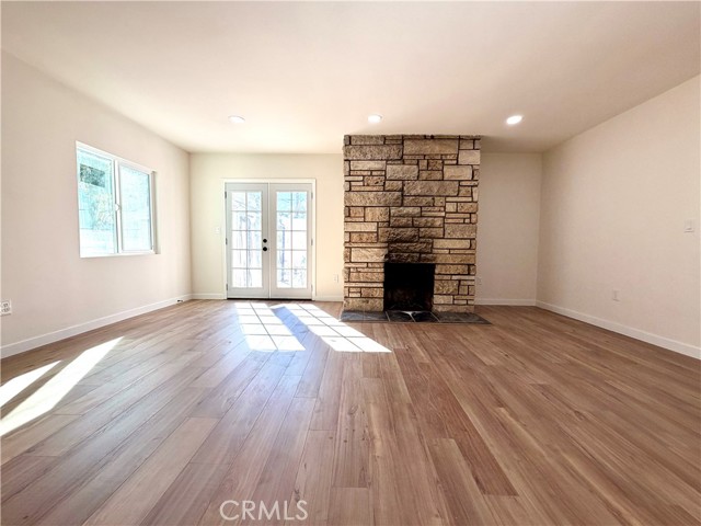 MLS #OC25256350 image #4