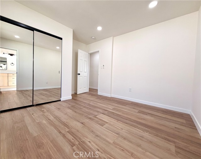 MLS #OC25256350 image #9