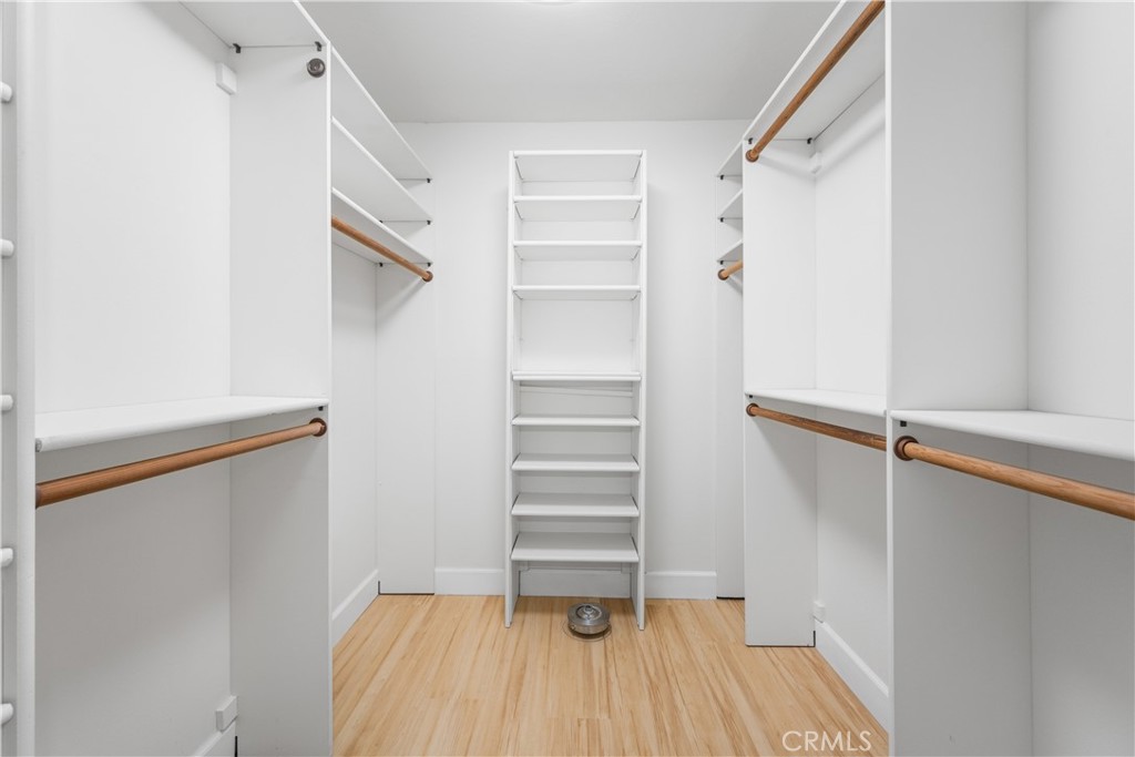 MLS #OC25256376 image #25